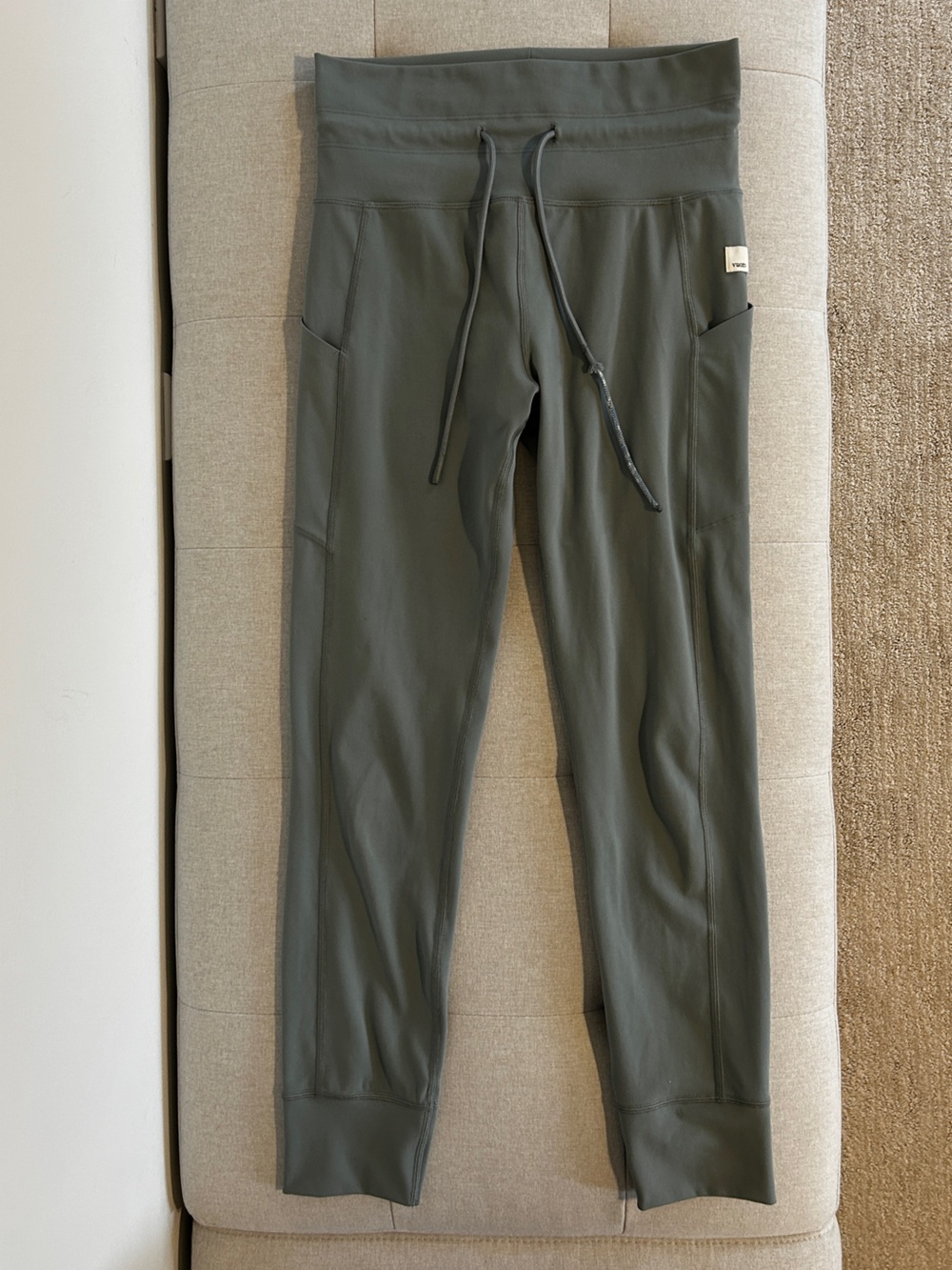 Vuori Size S Daily Leggings W/Pockets